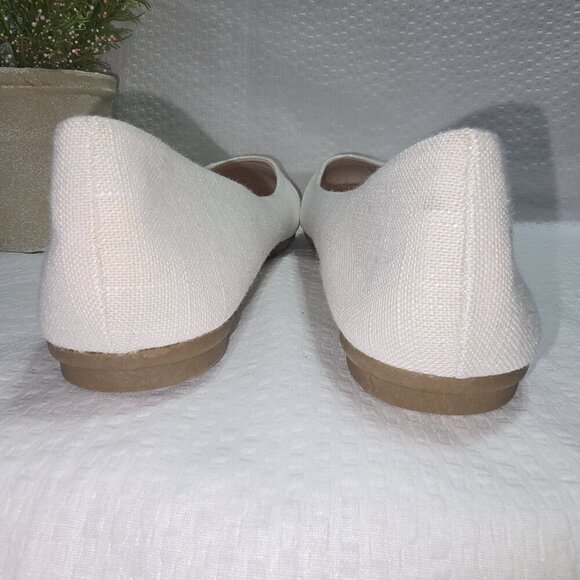 AMERICAN EAGLE LOWER EAST SIDE WOMENS BREE PLEATED BALLET FLATS WHITE SIZE 9.5 - Picture 4 of 6